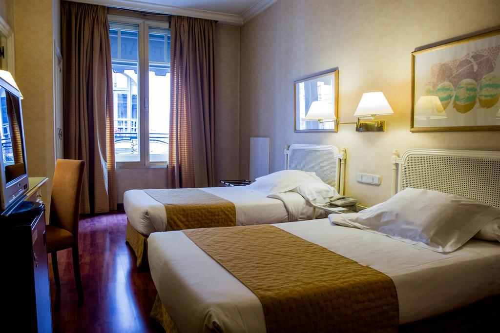 Hotel Arosa Madrid Exterior photo